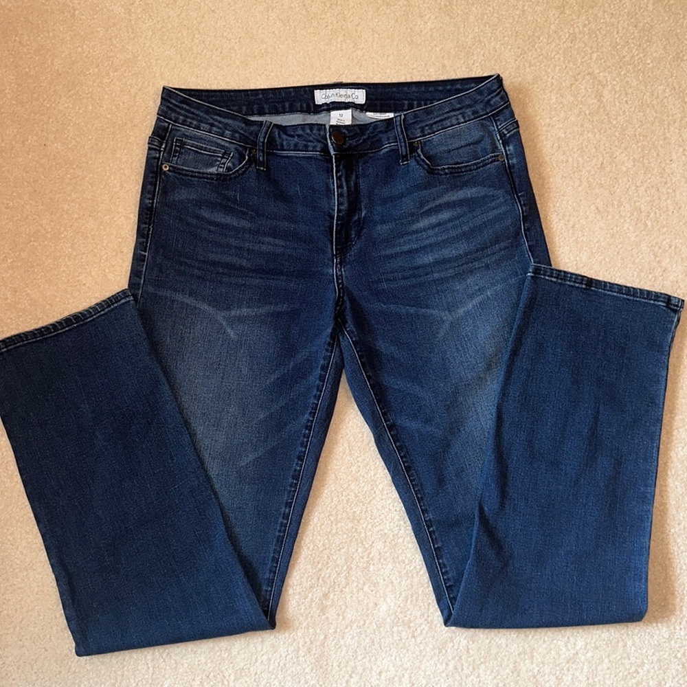 Calvin Klein & Co. Women’s Slim Straight Jean